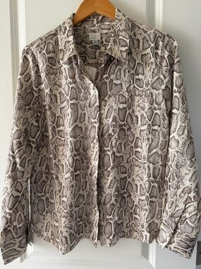 a new day Snake-Print Button-Up Blouse in Brown & Cream